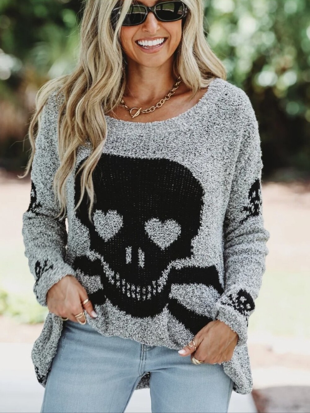 Miracle Gray & Black Pirate Heart-Eye Skull Scoop Neck Sweater Size S/M